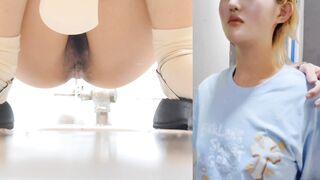 直播基地女厕小手电偷拍多位漂亮的美女主播各种各样的美鲍鱼 (3)