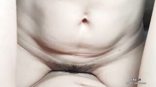 大奶熟女人妻 嗯舒服 骚逼想要了 脱了裤子把鸡吧口硬了自己上位全自动 被无套输