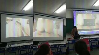 太原理工大学 老师上课不小心放A片 全班同学都沸腾了 男生笑的嘴角比AK都难压！