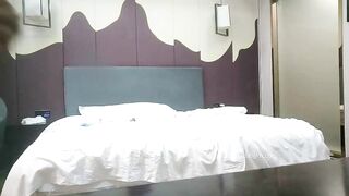 利哥探花纹身女叫起来好骚堪比女优张开双腿看肥穴