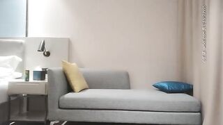 千里日逼差点翻车.