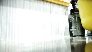 一月最新流出❤️国内某洗浴中心❤️锁身偷拍雪粉学妹~简直纤毫毕现