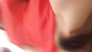 极品熟女：第一视角近距离贴脸开大，疯狂艹逼，亲吻情意绵绵，叫声特淫荡特刺激！