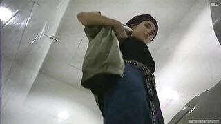 大神潜入新北女中暗藏摄像头偷拍多位漂亮学妹各种极品嫩鲍鱼 (5)