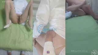 我妈穿上护士服后犹如荡妇一般，被我操的淫水哗哗往外淌