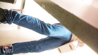 购物中心女厕全景偷拍几位美女嘘嘘各种极品鲍鱼完美展示2