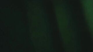 开豪车的兼职外围女主播小野猫❤️酒店上门服务膘肥体壮胖大款被床边抱起来操