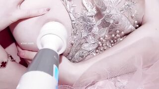 【女神福利】顶级颜值，清纯甜美，秀人网，极品模特【唐翩翩】大尺度作品，露点，自慰棒玩逼玩奶子 (2)