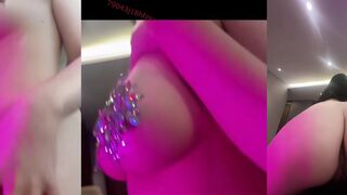 【2025年新品】颜值巅峰，清纯美丽，秀人网，极品女神【袁圆】大尺度特写，M腿露点自摸，阴毛浓密 (1)