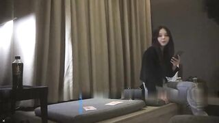 寻花偷拍-来两个小姐姐大屌魔人选了黑丝大奶马尾小姐姐啪啪